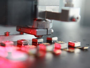 全自動鎖螺絲機的清洗養護